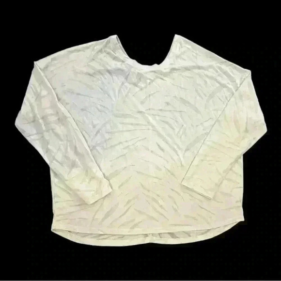 NWT Jockey Beige Textured Long Sleeve‎ Top with Subtle Leaf Print - Size XL - Picture 1 of 5